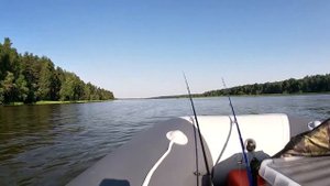 Прогулка по Волге!!!✌Ищем новые места обитание Судака!