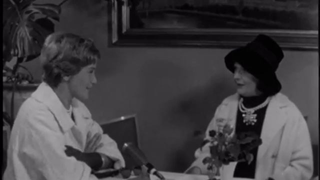 Pola Negri interview in Germany (1959) смотреть онлайн