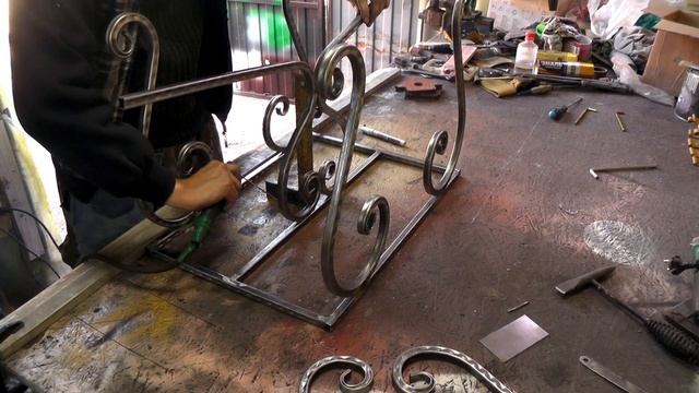 Полезная самоделка из профильной трубы. Холодная ковка на УЗОРЕ - Н1. смотреть онлайн