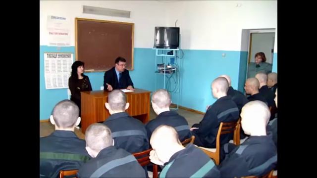 Зона изнутри Самый НАПРЯЖНЫЙ ДЕНЬ ДЛЯ ПЕТУХОВ Банный день на зоне смотреть онлайн