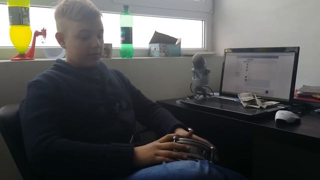 КИРИЛЛ БАРАНОВ УЧИТ ИГРАТЬ НА ДАРБУКЕ
