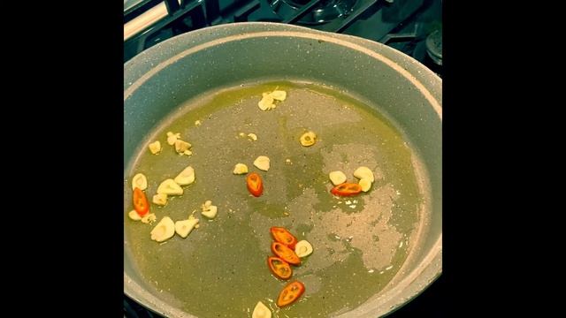 как приготовить Куриные ножки(вкусная курица, куриные ножки, почти самса, закуска из курицы.) смотреть онлайн