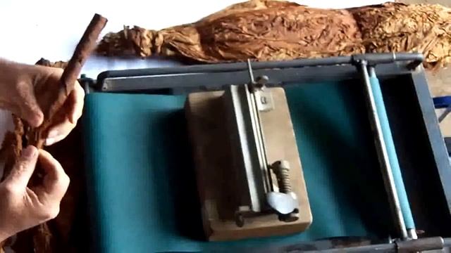 Простой и удобный станок для изготовления сигар. смотреть онлайн