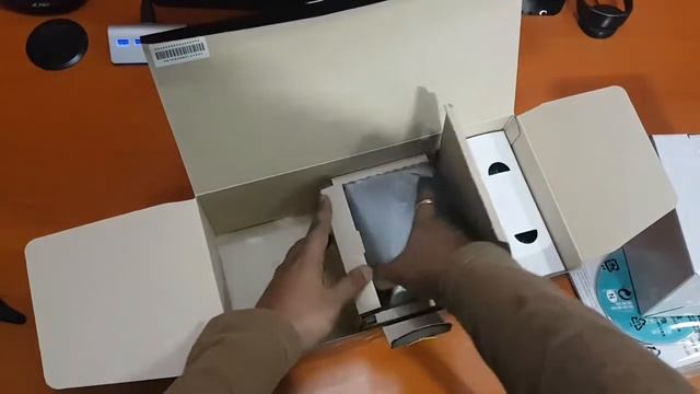 Nikon D 5300 with 18 - 140 MM VR Lens Kit Unboxing