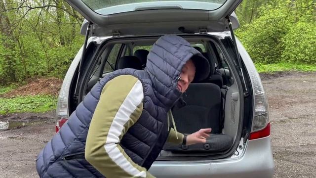 Mitsubishi Grandis. Як користуватись 3 рядом сидінь на природі. смотреть онлайн