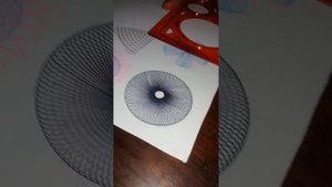 Спирограф-линейка для рисования.