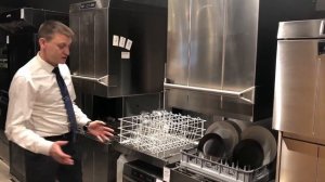 Две купольные посудомоечные машины - двойная производительность!