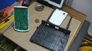 Припайка внешней wi-fi антенны к ретранслятору TP-Link TL-WA850RE. Усиливаем сигнал wi-fi)