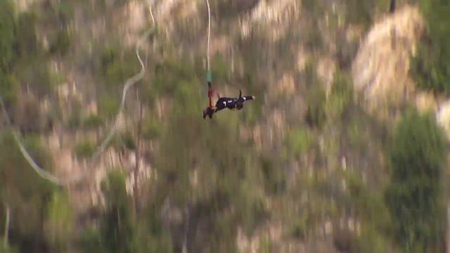 Bus2Alps Spring 2018 Application смотреть онлайн