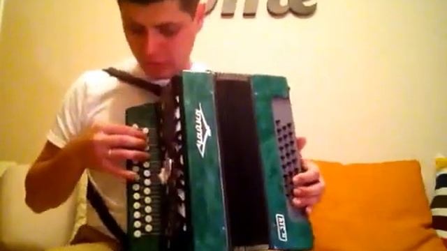 Пачка сигарет (группы "Кино"). Разбор аранжировки песни на гармони смотреть онлайн