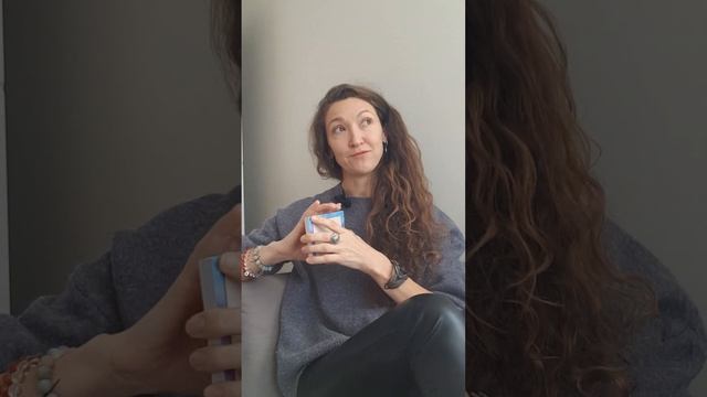 Как перестать болеть осенью. Рассказываю о причинах заболеваний горла, привожу пример из практики.