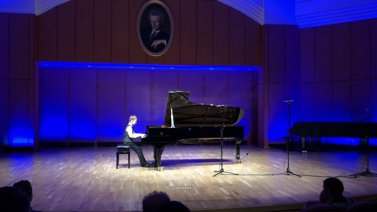 Захар Внутских, П.И.Чайковский Декабрь смотреть онлайн