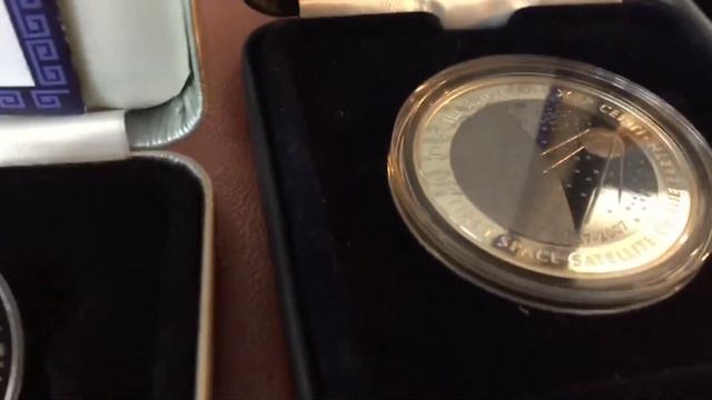 Патина на монете с танталом и по гурту. Погрешность весов! Подтверждаем вес монеты Серия космос - И смотреть онлайн