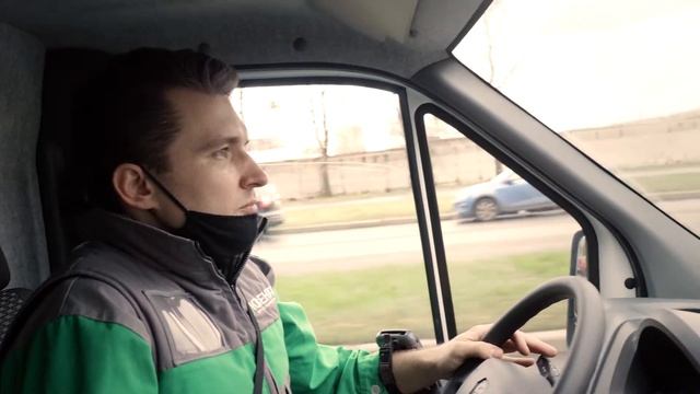 Работа водителем-экспедитором по доставке продуктов питания.