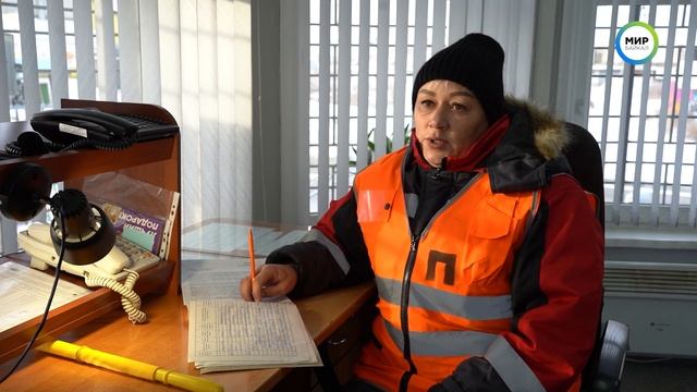 Как не застрять на ЖД путях перед поездом? смотреть онлайн