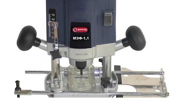 Ручной фрезер по дереву ДИОЛД МЭФ-1,1 смотреть онлайн