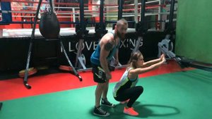 Артемий Жимовски. Air squats. Воздушные приседания. Техника выполнения, правила, основные ошибки.