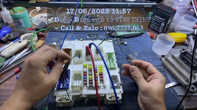 Ford Ranger- Mazda Bt50 mất đèn pha, cos sau khi sửa chữa смотреть онлайн