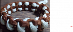 Браслет из паракорда переплетения крест-накрест с коброй, как изготовить