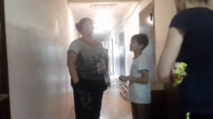 Некудышная мать бьёт детей! Опека молчит!(