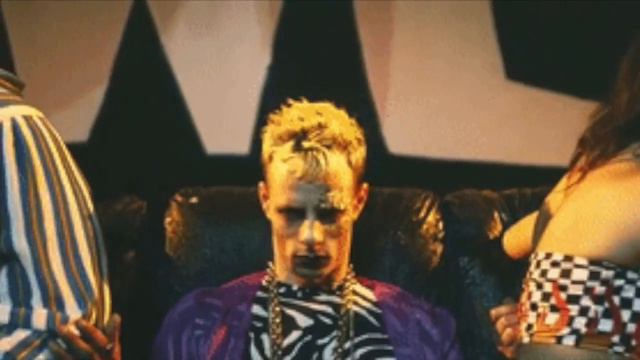 ACHILLE LAURO - ME NE FREGO (SCANDALO SANREMO 2020) CHOPPED & SCREWED смотреть онлайн