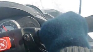 Сыночек любит надавить на акселератор...