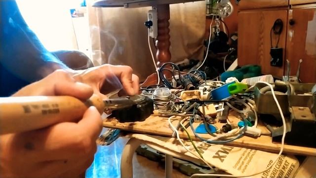 Пайка Пластмассы точнее - крышка от канистры- алюминиевой, в продаже нет...пришлось восстанавливать смотреть онлайн