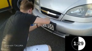 Автомобильный номерной знак на заклепках. Как снять без дрели