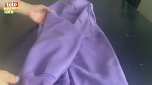 Как компактно сложить спортивный костюм