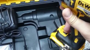 Обзор DeWALT DCD796D2T