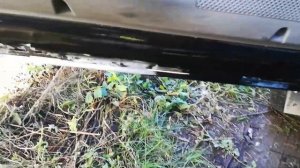 Ржавчина на нижней части двери (колхоз ремонт, убираем ржавчину и красим)