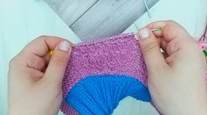 Cледки спицами. Простые тапочки без швов на подошве.