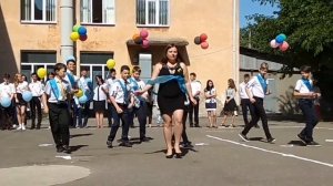 Одесса. СУПЕР танец - флешмоб на последний звонок от учителя и выпускников 4 класса!!!