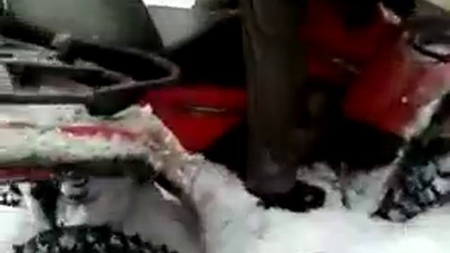 BRP Outlender 800 на гусеницях Apachi смотреть онлайн