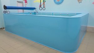 Бассейн на поверхности