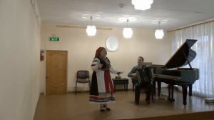 Частушки: Ой, беда-беда в огороде лебеда... (Лазоревый цвет, соло)