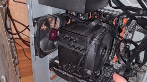 Блок питания для компьютера Cougar 700W шумит