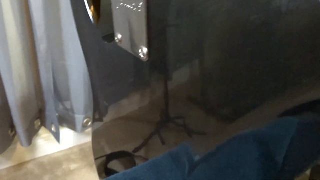 Checking Out a Fender Modern Player Telecaster Plus смотреть онлайн