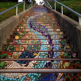 Шикарная мозаичная лестница в Сан Франциско Tiled Steps. смотреть онлайн