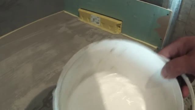 03- Стяжка под поддон с пристенным трапом смотреть онлайн