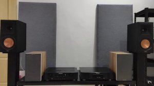 B&W 606 S2 Anniversary VS Klipsch RP-600M sound demo