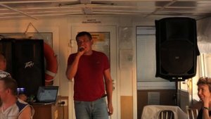Ирек Нугуманов на теплоходе Чайка . Гостям понравились душевные песни Нугуманова