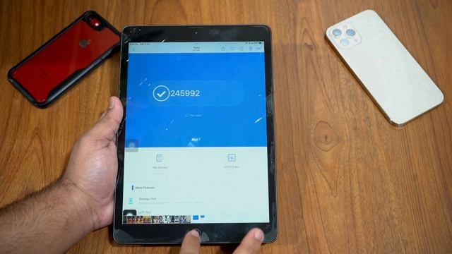 iPad 7th Gen on iPadOS 15 Review | New Features and Performance смотреть онлайн