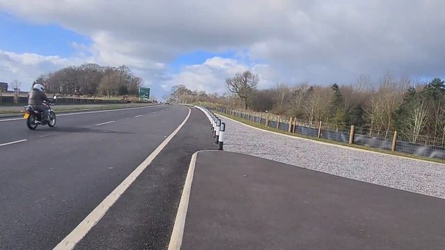 1982 SUZUKI GSX400 BOBBER TEST RIDE. смотреть онлайн