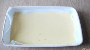 Рулет из омлета, копченой курицы и сыра