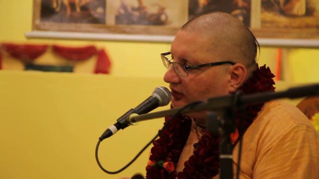 ЕМ Патита Павана прабху - Джая Радха Мадхава смотреть онлайн