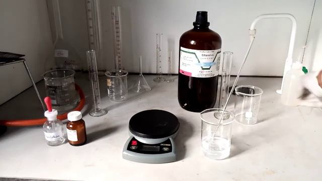 How to Prepare 0.1% w/v Phenolphthalein Indicator смотреть онлайн