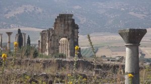 Maroc cité antique de Volubilis vidéo en  4K (Ultra Haute Definition)