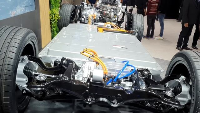 Self-Charging Hybrid AWD SUV with 74 Kmpl Mileage in India | Plug-in Hybrid Car Working Explained смотреть онлайн