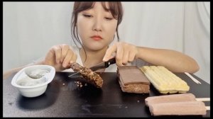 자막, subtitles) ASMR Eating ice-cream / 겨울에 맛있는 아이스크림 먹기